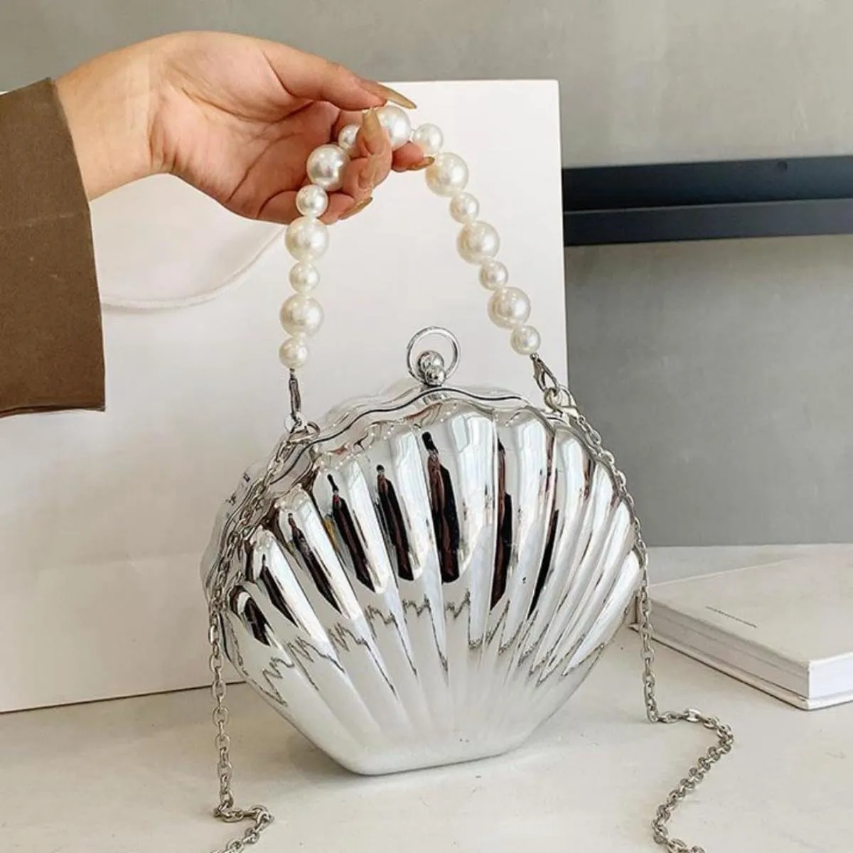 IAMUHI Lovely Shell Handbag Purse Beaded Evening Bag Chain Cross-body Clutch Purse