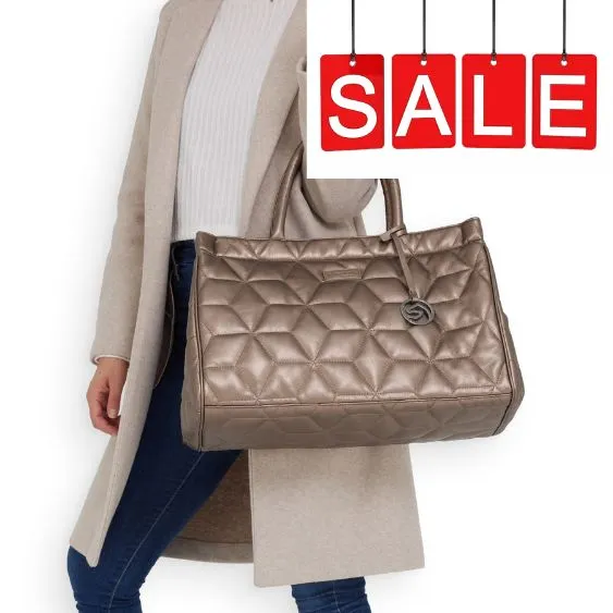 Remonte Quilted Weekend Bag in Black